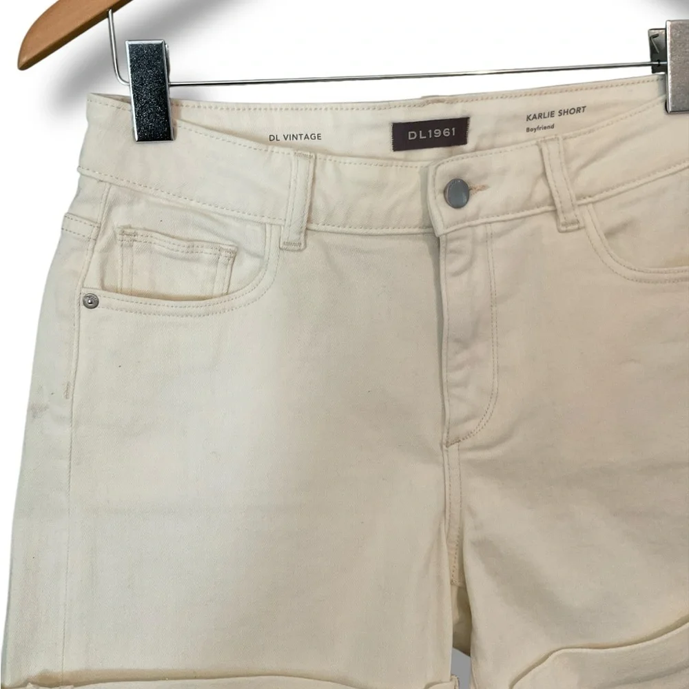 DL1961 Vintage White Karlie Cuffed Boyfriend High Waist Short Size 27